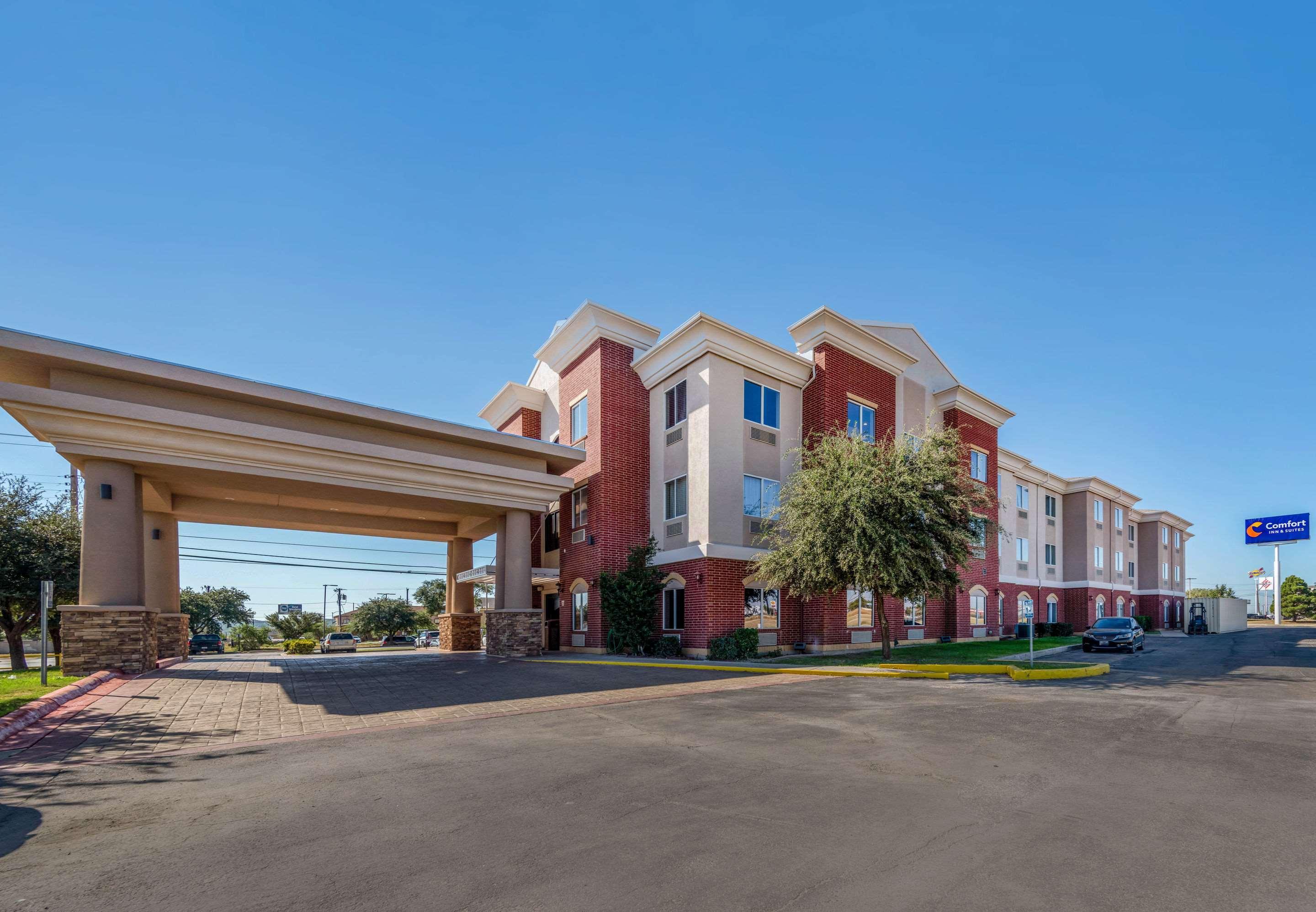 Comfort Inn & Suites Big Spring Buitenkant foto
