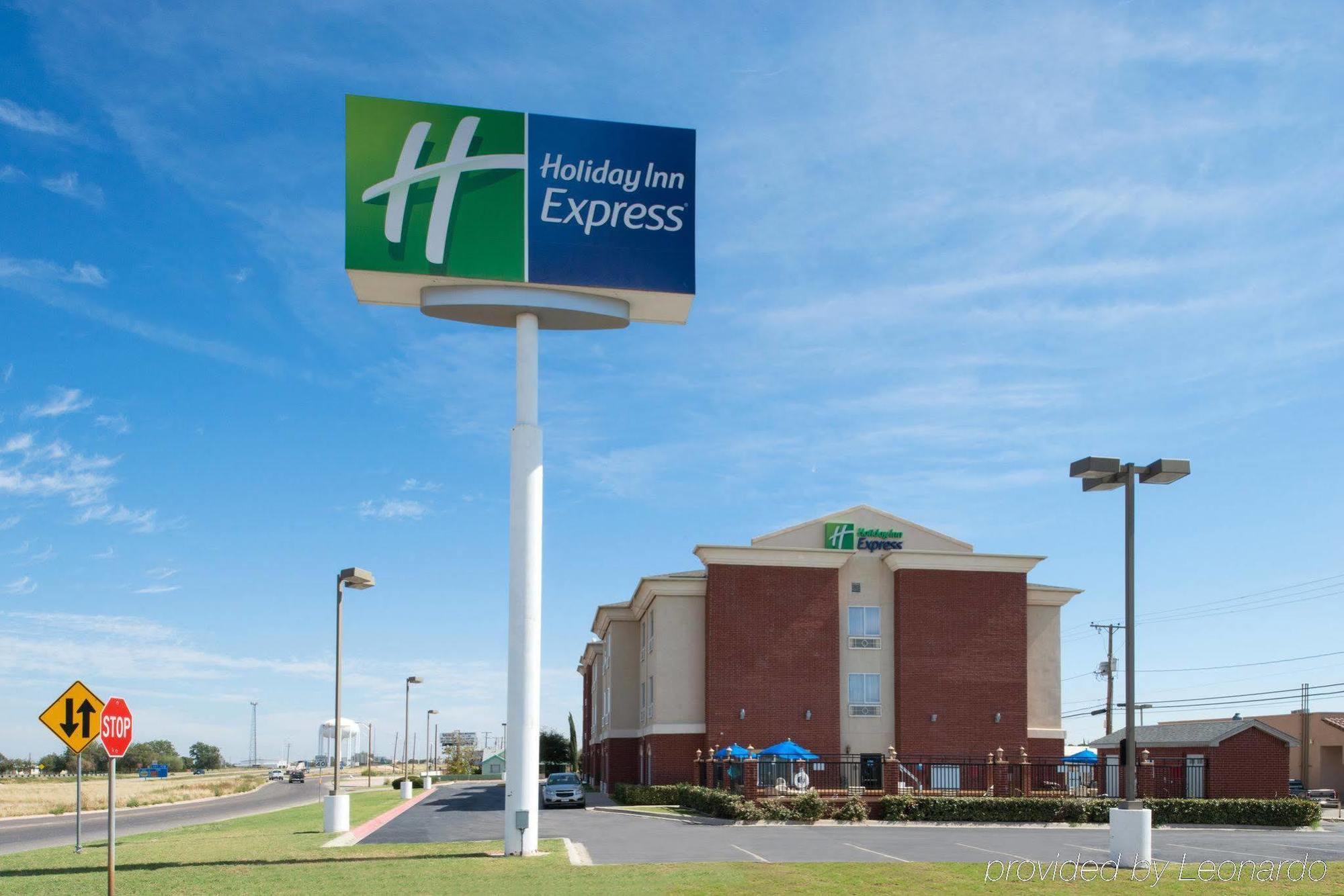 Comfort Inn & Suites Big Spring Buitenkant foto